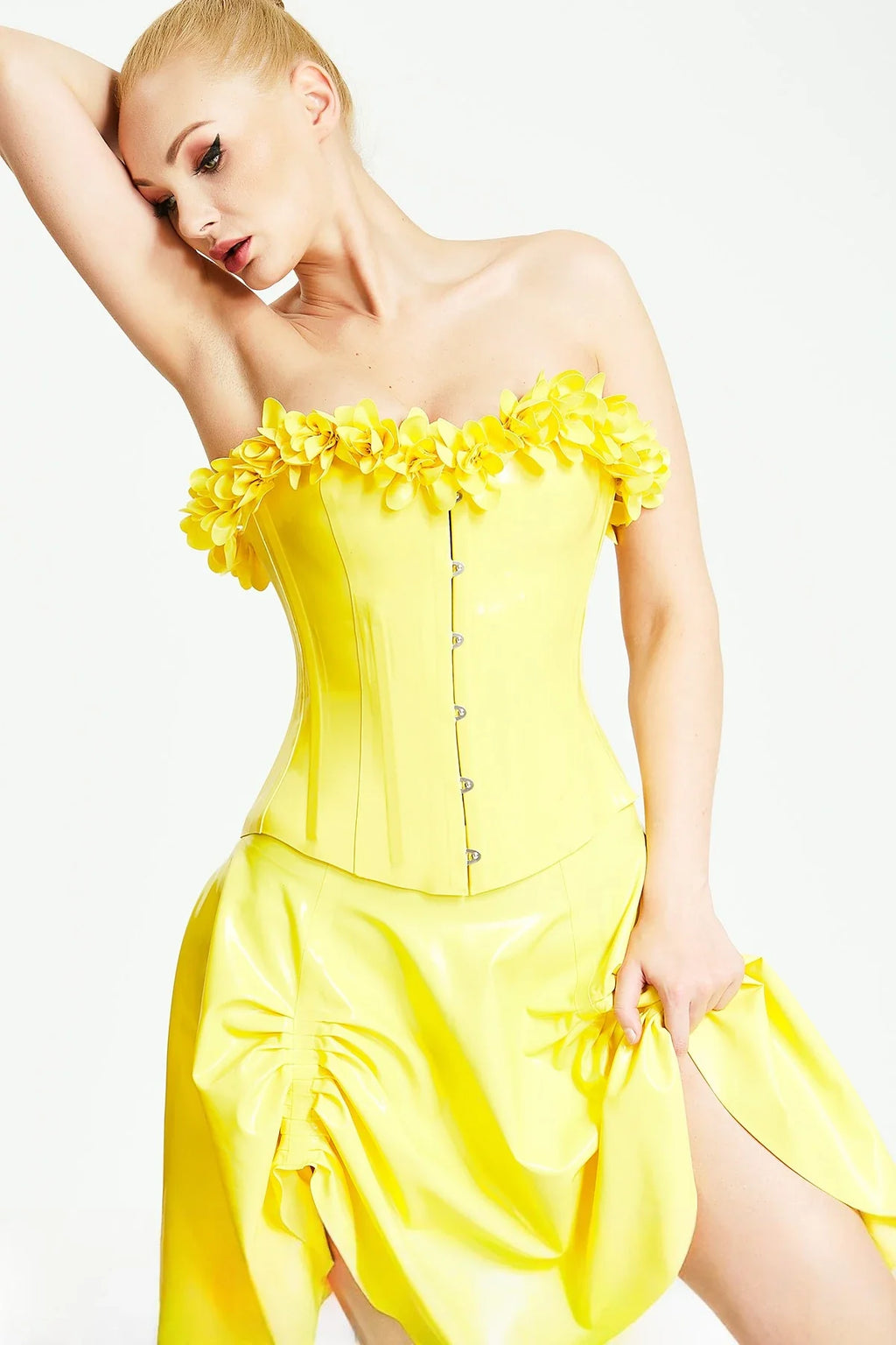 Yellow 'Curtain Up' Flared Knee-Length Zipperless Latex Skirt