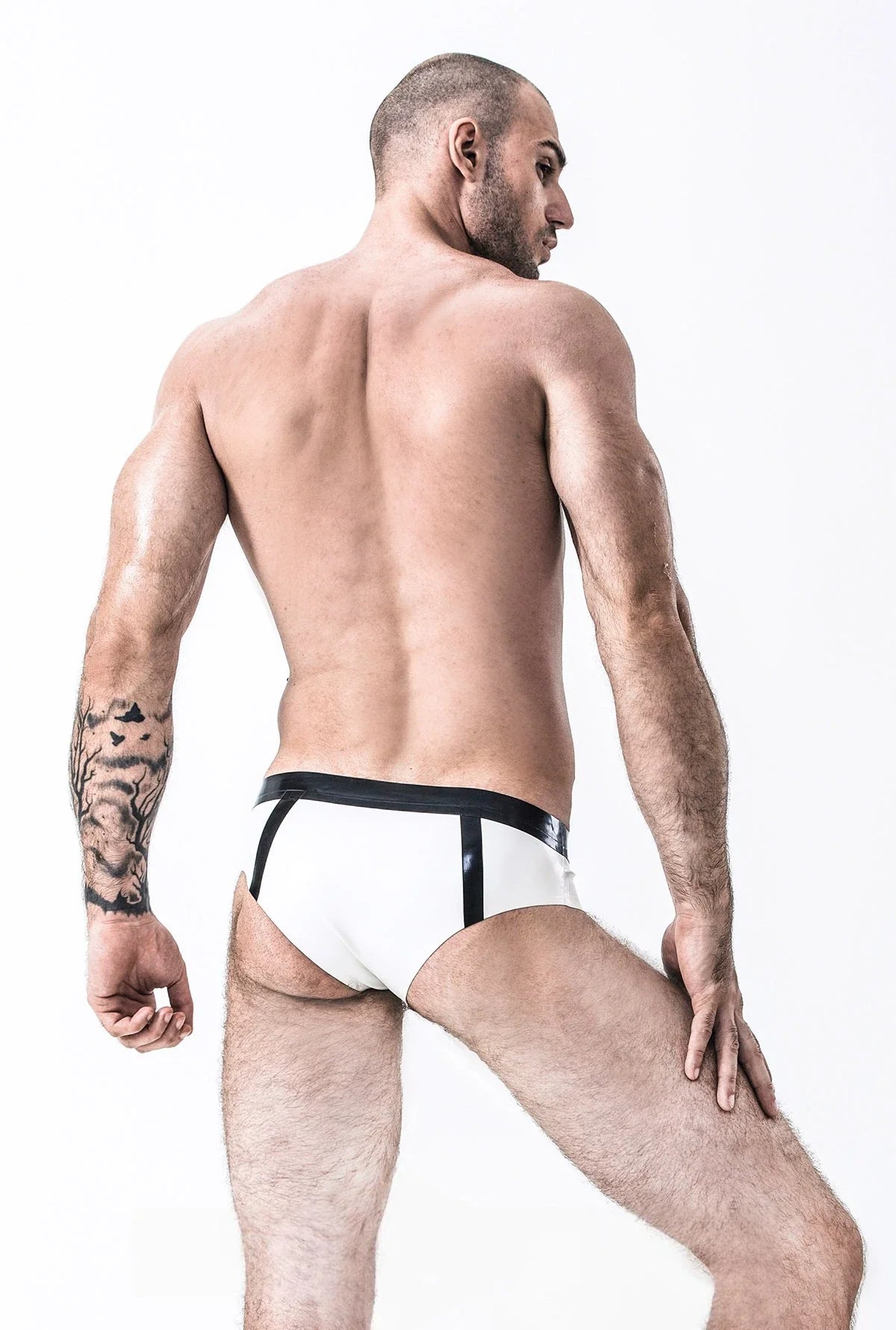 Black & White Two-Tone Curved-Crotch No-Zip Low-Waist Latex Swim Briefs