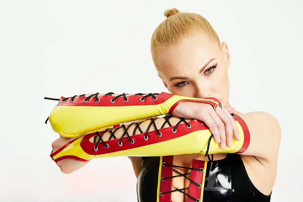 Yellow & Red Contrast-Trim Pull-On Latex Gloves
